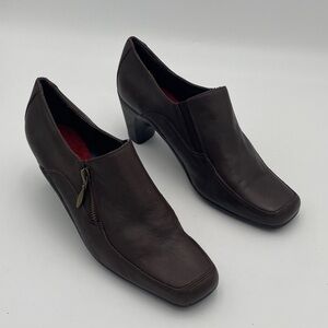 Vintage AEROSOLES Dark Brown Heeled ankle Booties pump women 10.5 casual office